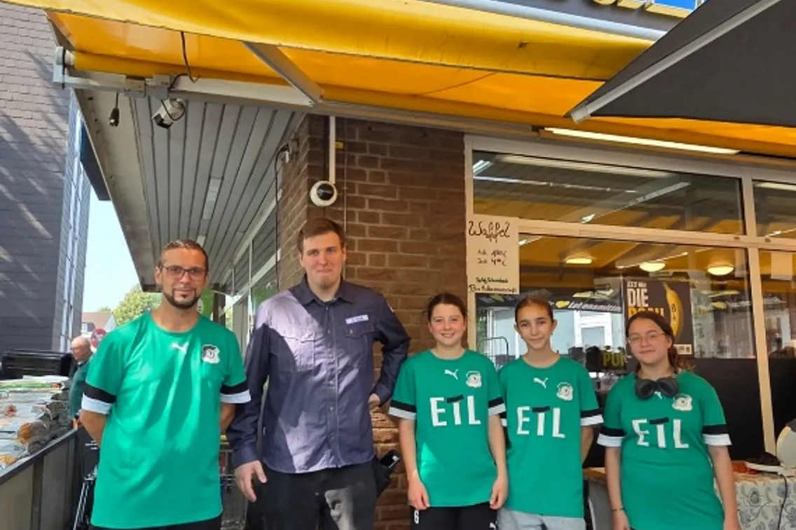 Foto zum Newsartikel U13-Mädels backen für den Teamgeist