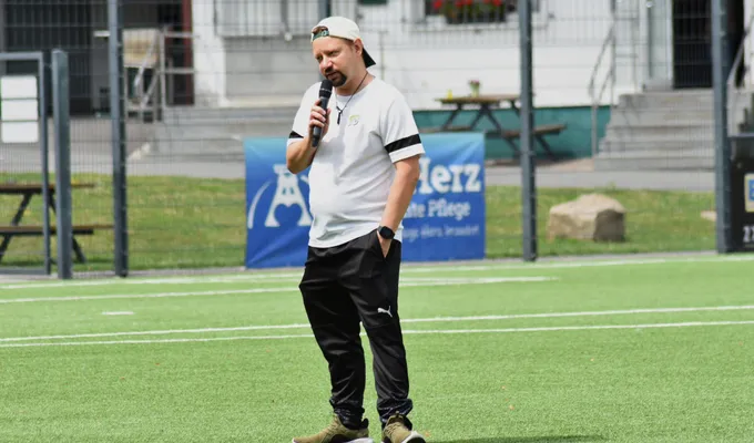 Schwalben verabschieden Carsten Sterna aus dem Vorstand