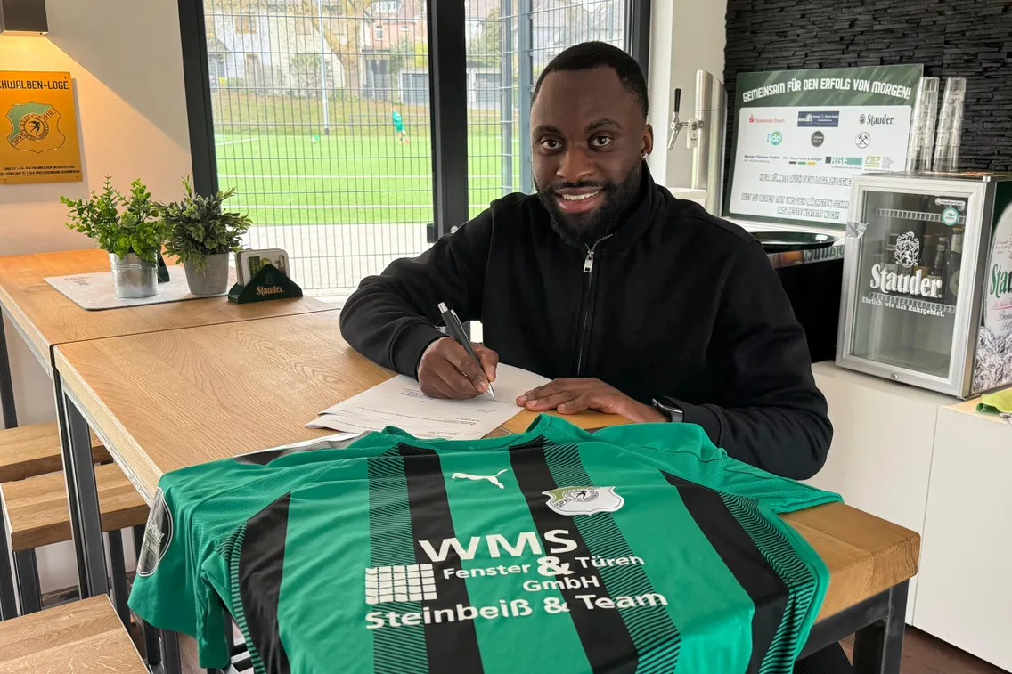 Foto zum Newsartikel Denzel Oteng Adjei kehrt an den Schetters Busch zurück