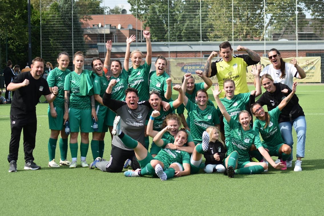 Foto zum Newsartikel 1. Spiel am 3. Spieltag - Damen holen Sieg in Leithe