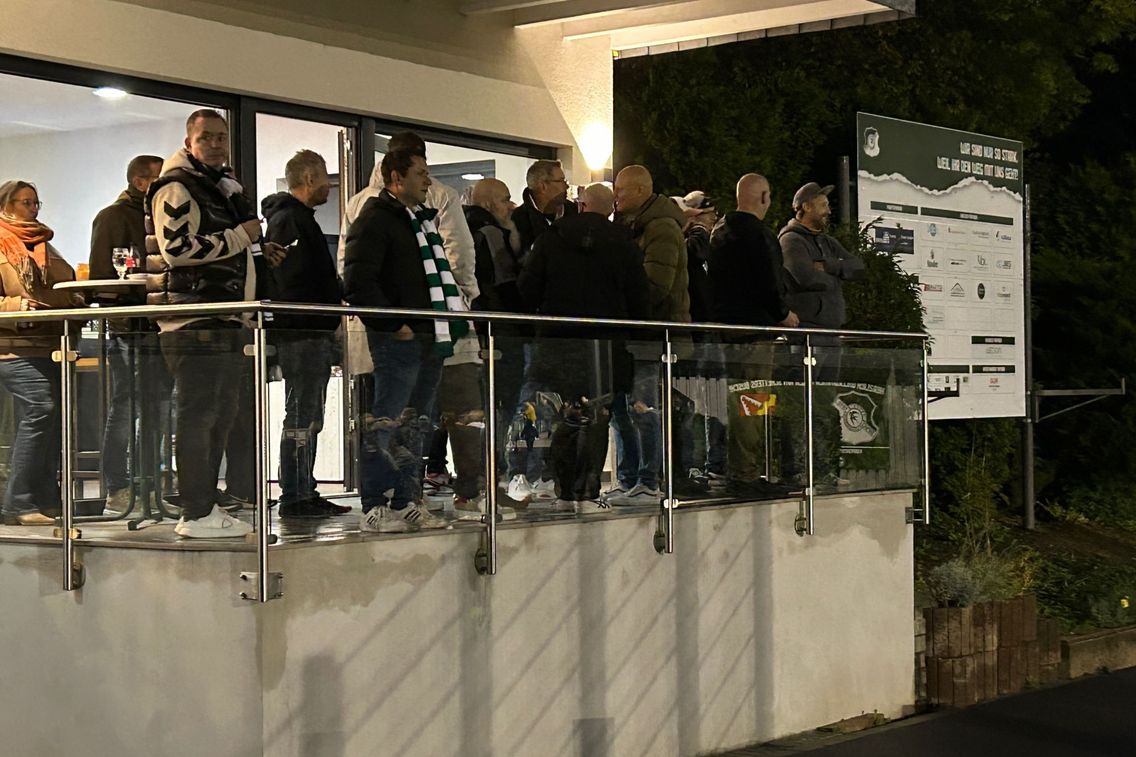 Foto zum Newsartikel Impressionen aus der Loge vom 8:1-Sieg