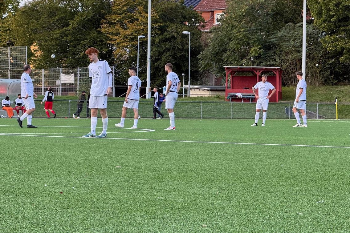 Foto zum Newsartikel Rot-Weiss Essen II zu Gast am Schetters Busch