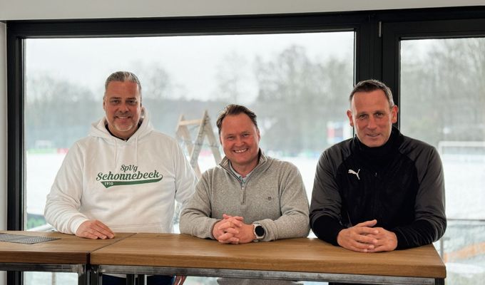 Dirk Tönnies und Christian Leben verlängern Verträge