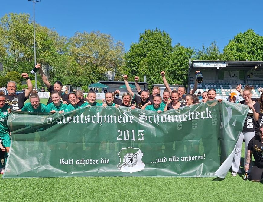 Schwalben-Frauen machen Aufstieg perfekt!